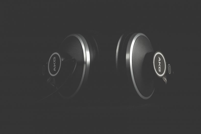 Headphone